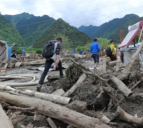 西藏林芝市波密县倾多镇栋曲村卓布沟泥石流应急调查
