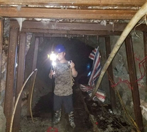 云南马关县万龙山锌锡矿坑道测量
