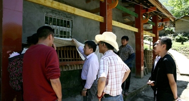 地勘院党委副书记安鹏蹲点调研精准扶贫工作