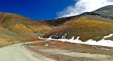 【员工习作】念奴娇——那曲登山有感