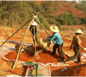 云南省文山县天生桥—瓦白冲铝土矿普查简介