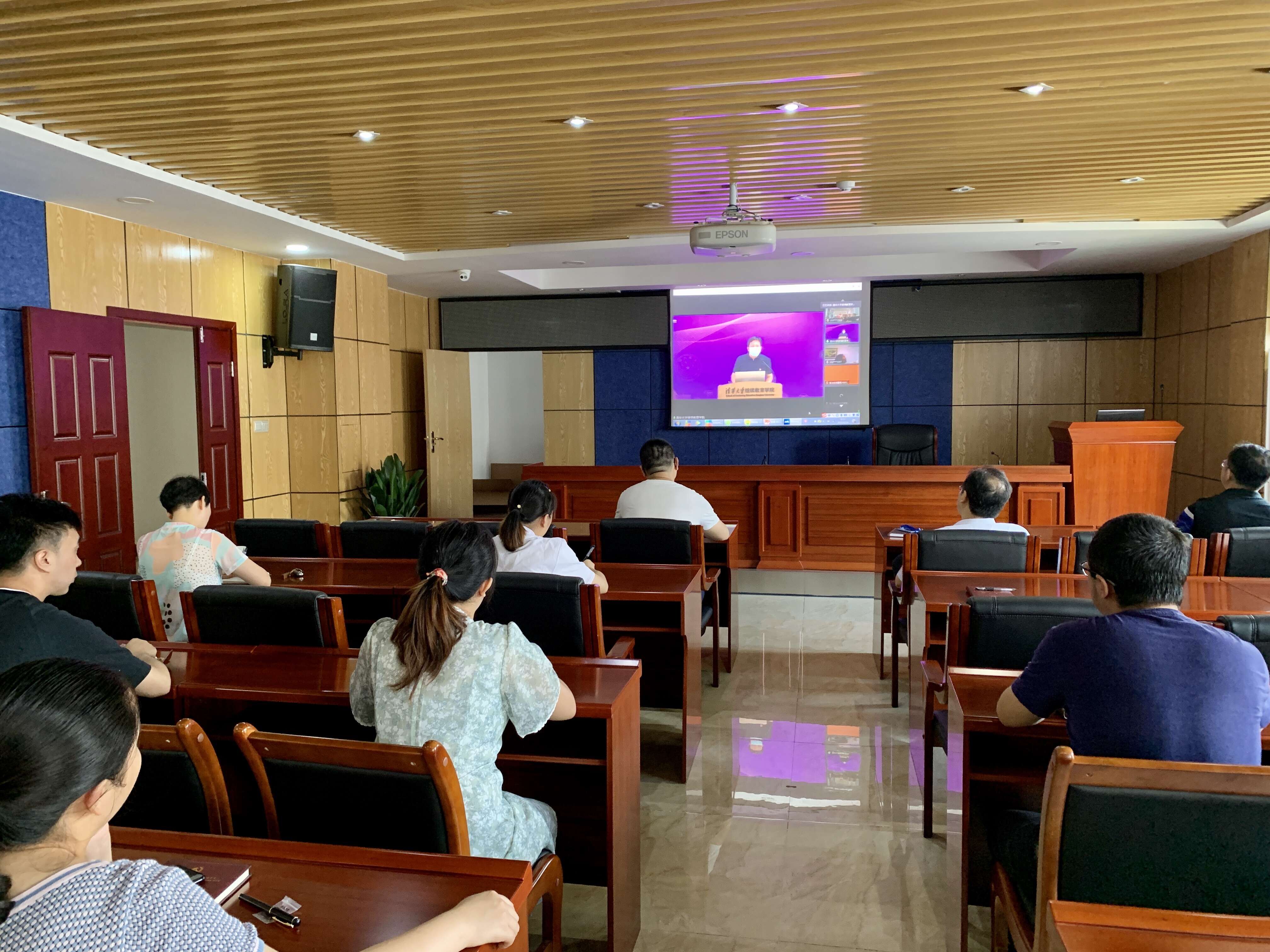 图5-新材料支部党史国史网络教育学习现场 图5-新材料支部党史国史网络教育学习现场